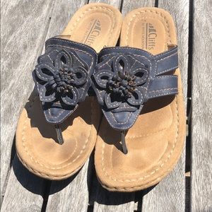 Women’s sandals
